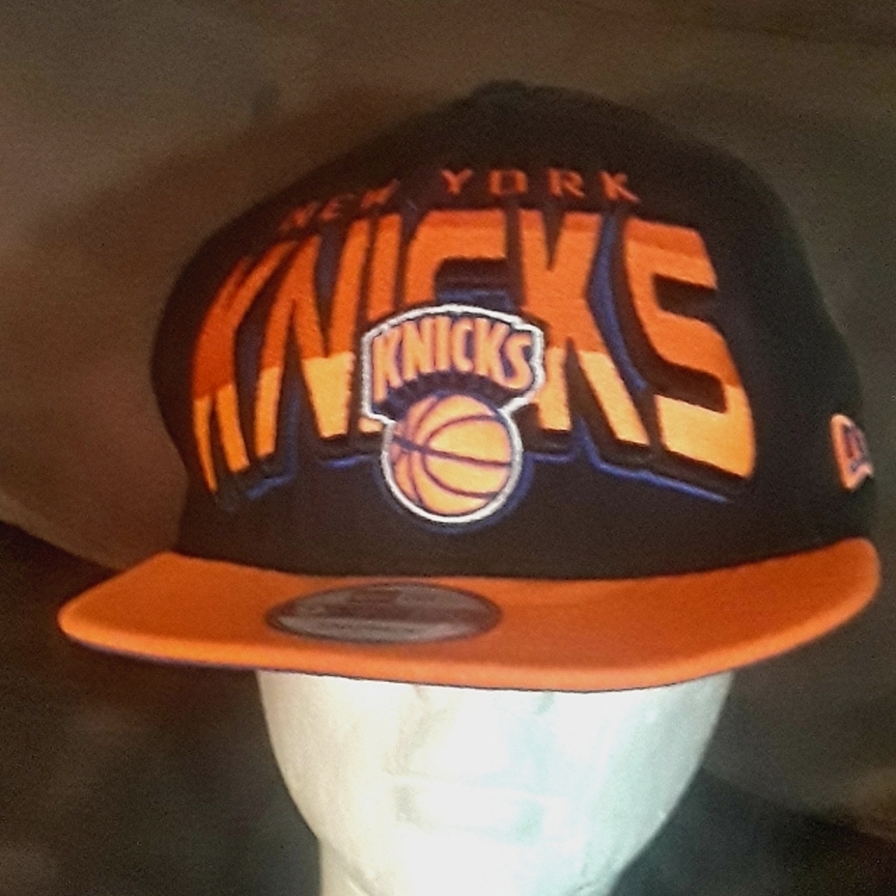 New York Knicks NBA Snap Back Hat New Era Flat Bill One Size Hardwood Classic